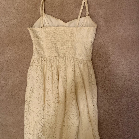 Aritzia Cream Lace Dress - Picture 3 of 3